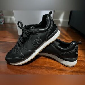 Skechers Air-Cooled Memory Foam Black Leather Shoes Sneakers Size 8